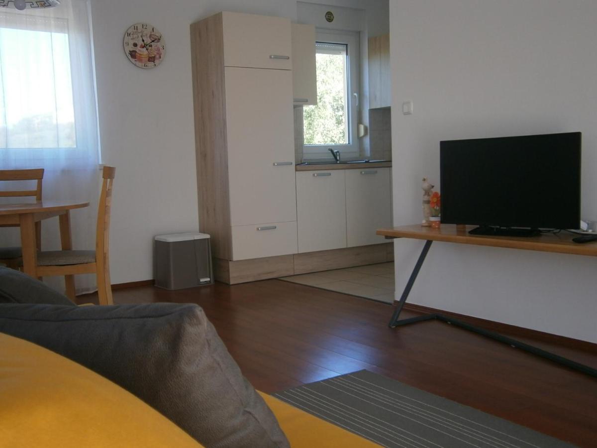 Zobić Family Apartments Rab Town Zewnętrze zdjęcie