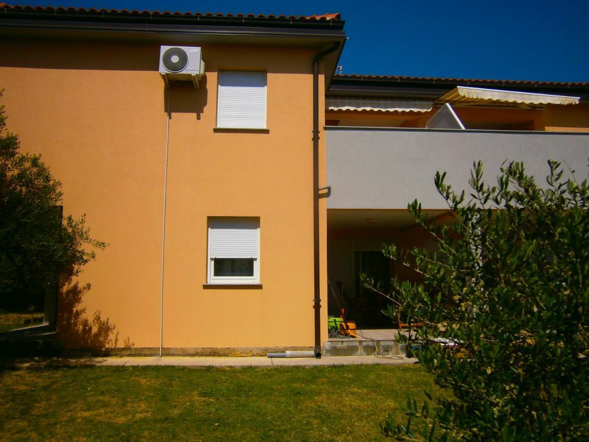 Zobić Family Apartments Rab Town Zewnętrze zdjęcie