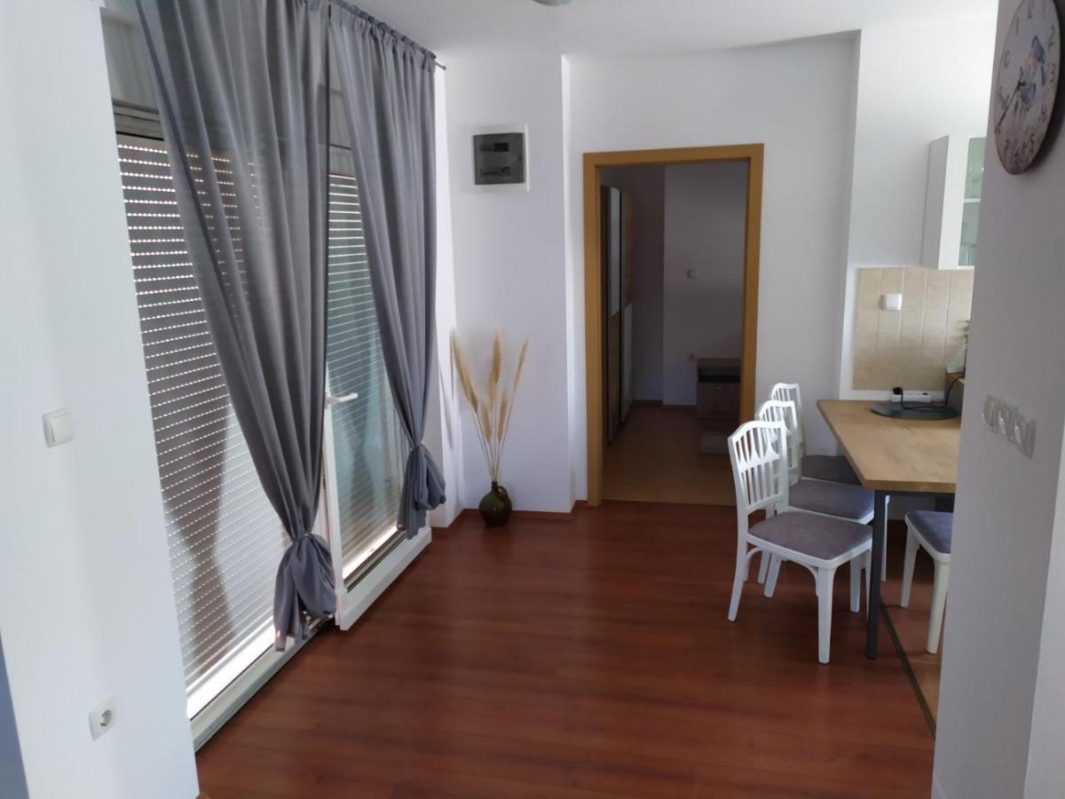 Zobić Family Apartments Rab Town Zewnętrze zdjęcie