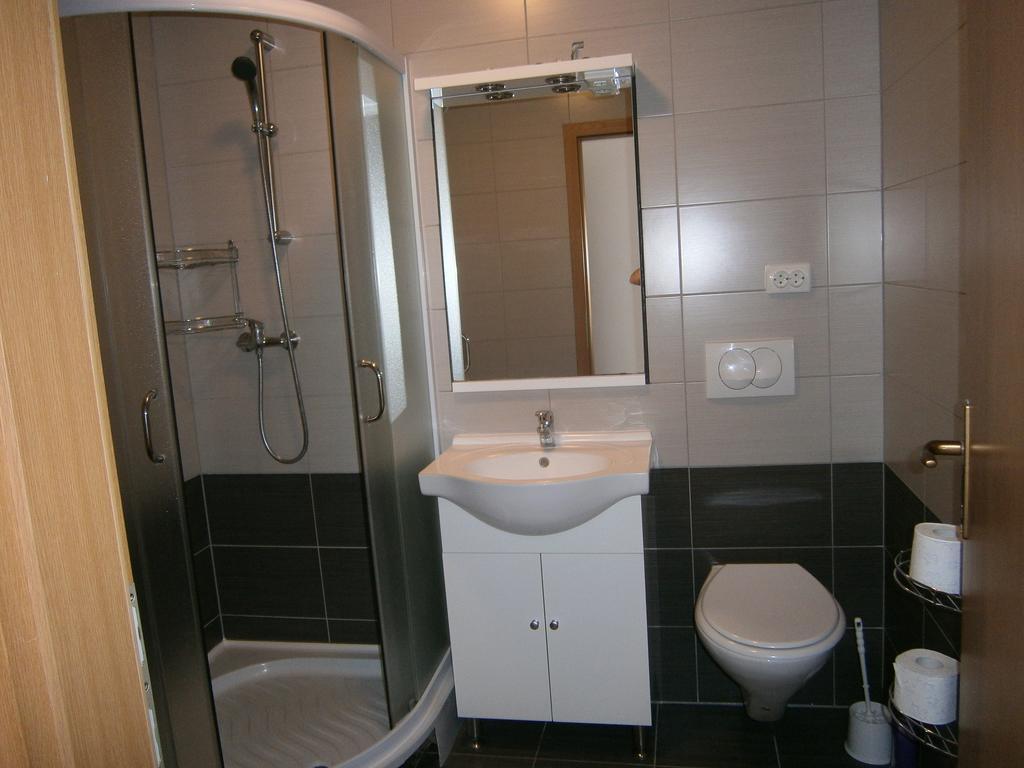 Zobić Family Apartments Rab Town Zewnętrze zdjęcie