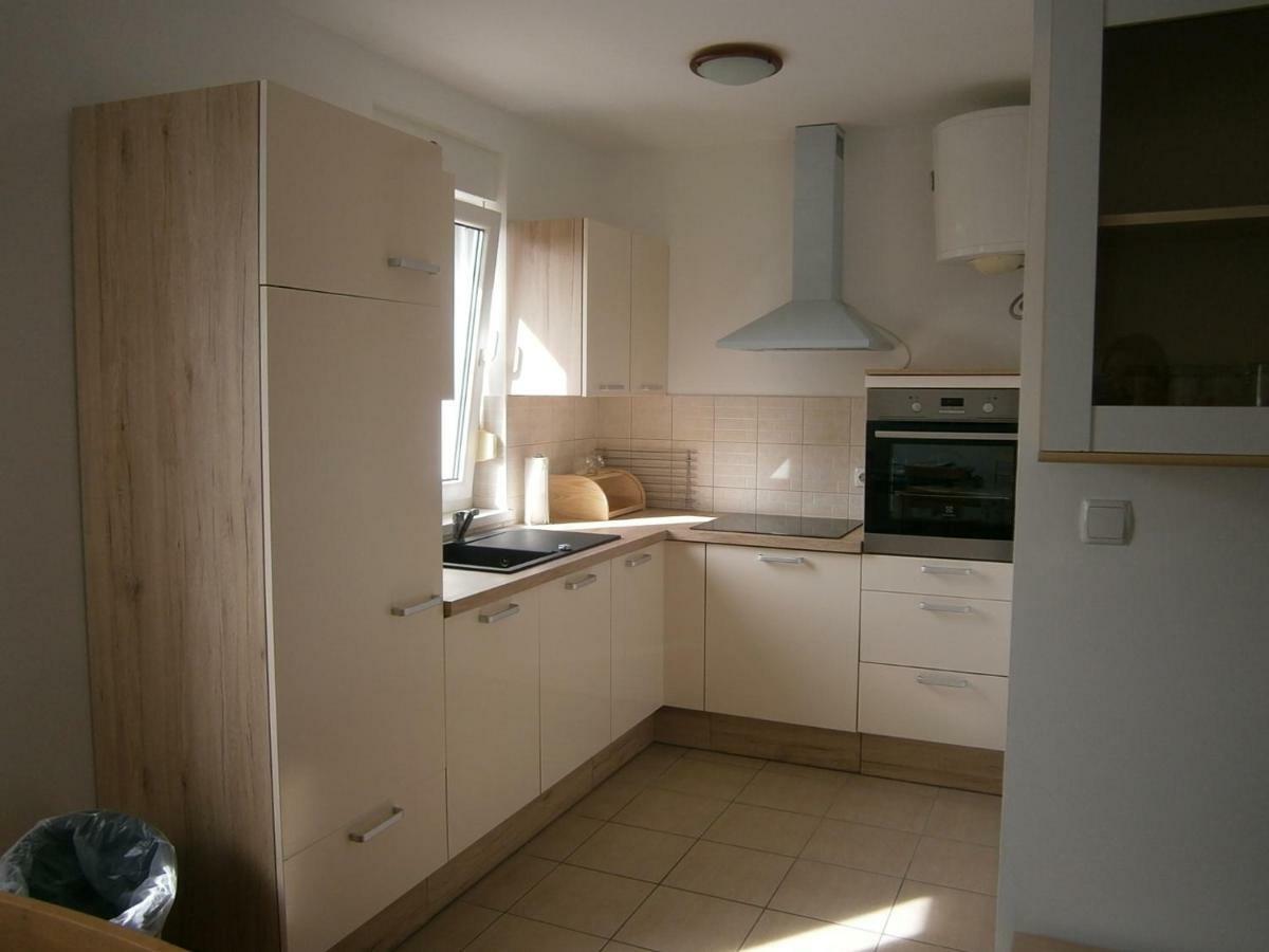 Zobić Family Apartments Rab Town Zewnętrze zdjęcie